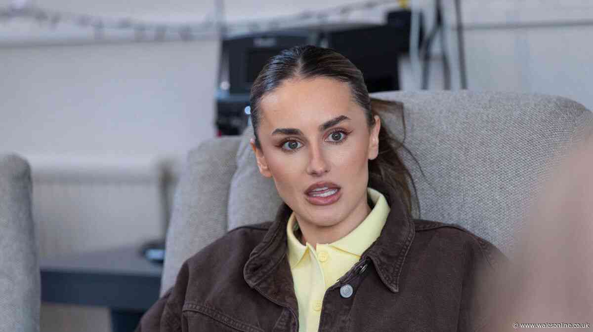 Amber Davies asks for 'selfish' Legally Blonde audience member to be kicked out