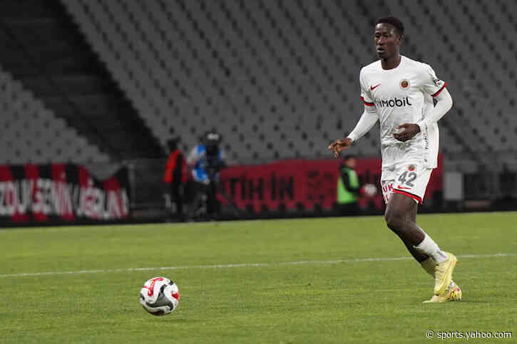 Report: Roberto De Zerbi wants Spurs to sign 18-year-old midfielder