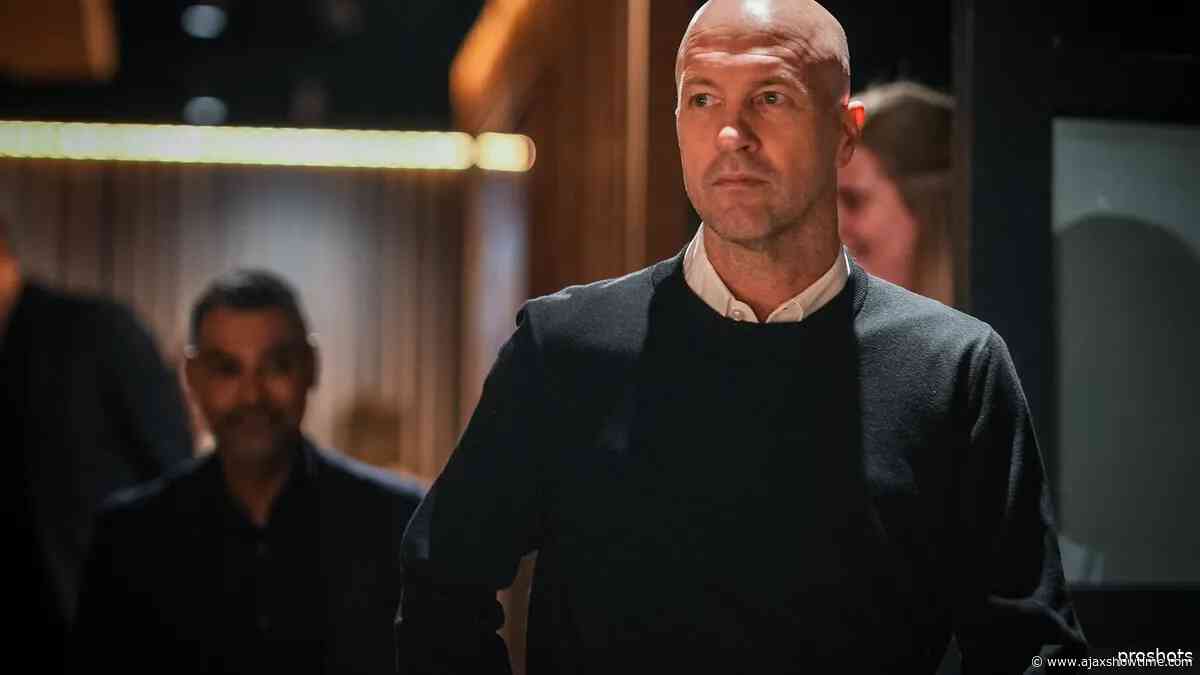 Cruijff durft te investeren met Ajax: 'Een beetje de Overmars-filosofie'