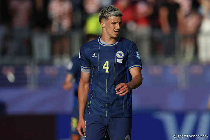 Leeds United Push Verbal Proposal For £40m Defender: Right Choice For Farke?