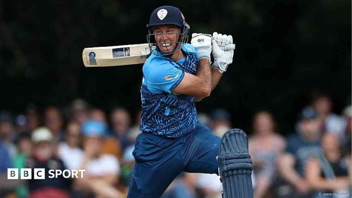 Derbyshire batter Madsen to retire from T20 Blast