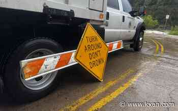 Texans urged to prepare as flood threat grows