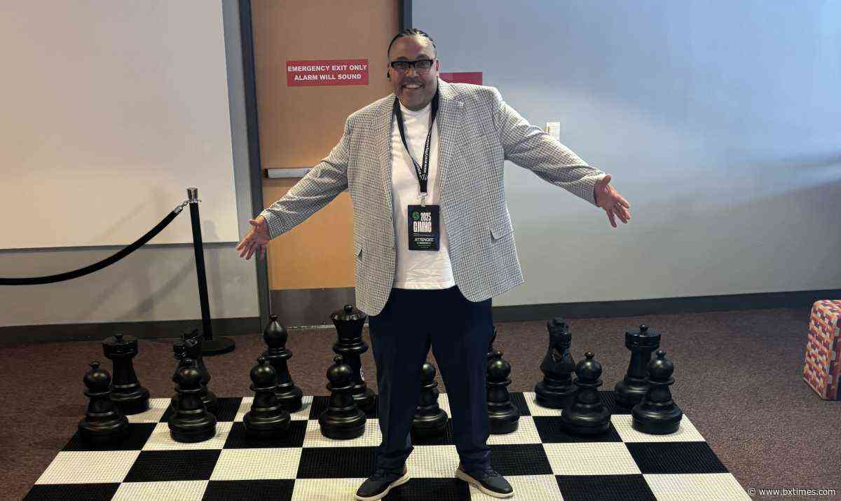 Bronx poet Wilfredo Laracuente awarded prize by the Mayor’s office for poem on life after incarceration