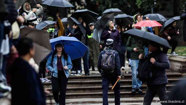 Por un sistema frontal “de gran intensidad y multiamenaza”: Gobierno decreta Emergencia Preventiva en 10 regiones del país