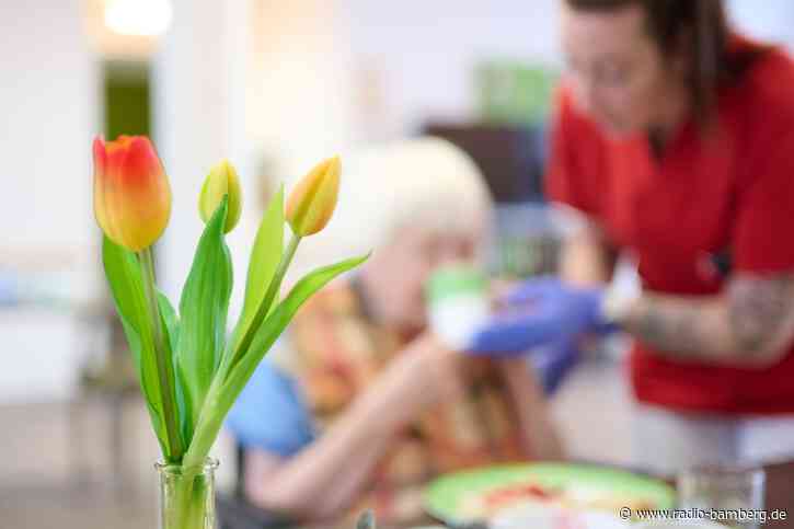 Pflege im Heim noch teurer – Was bringt die Reform?