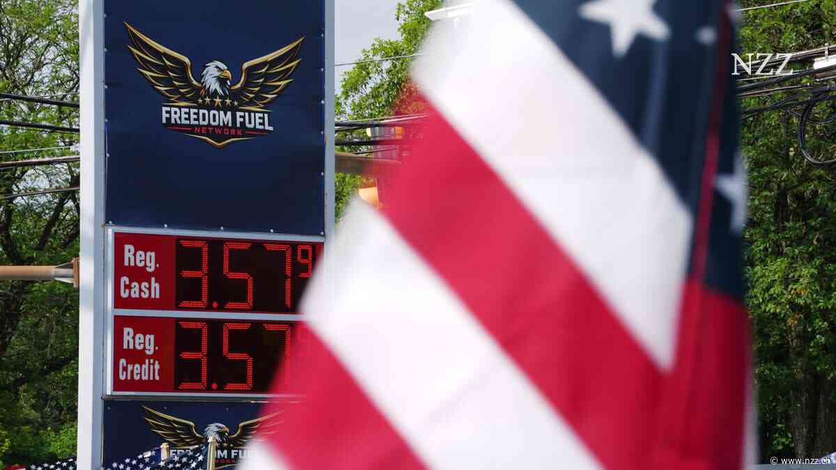 Das Rätsel um Freedom Fuel: Wer versorgt die Amerikaner plötzlich mit billigem Benzin?