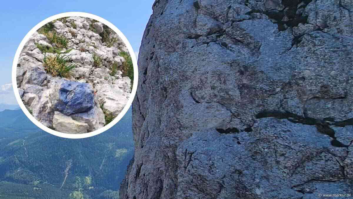 Mysteriöse blaue Punkte auf Alpenroute aufgetaucht – Bergsteiger in Italien außer sich