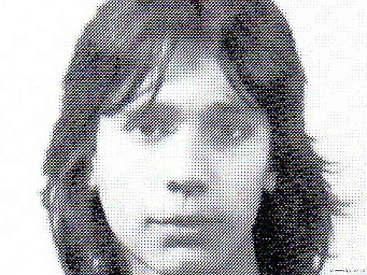 "Antifaschistische aktion" sfregia la  targa ai giardini Sergio Ramelli