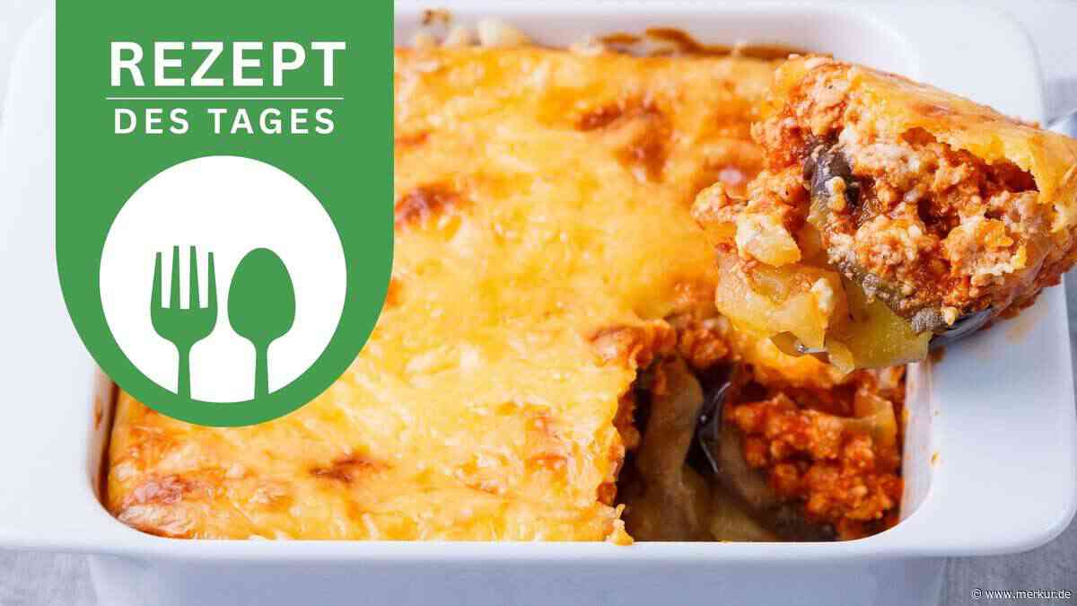 Griechisches Moussaka mit Auberginen, Kartoffeln und würziger Soße