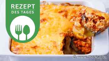Griechisches Moussaka mit Auberginen, Kartoffeln und würziger Soße