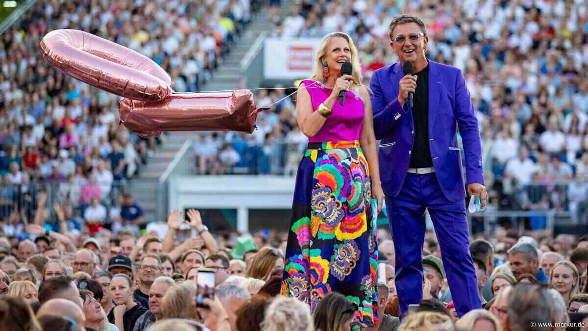 Plötzlicher Knall beim großen TV-Finale: Schlagerstar hält Lärm auf Bühne kaum aus