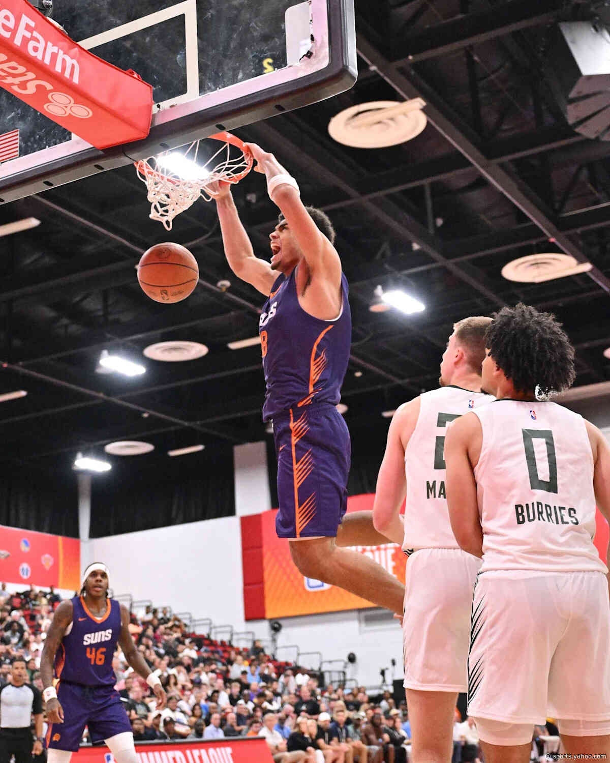 Game Recap: Koa Peat and Khaman Maluach dominate the paint, Suns beat Bucks 95-88