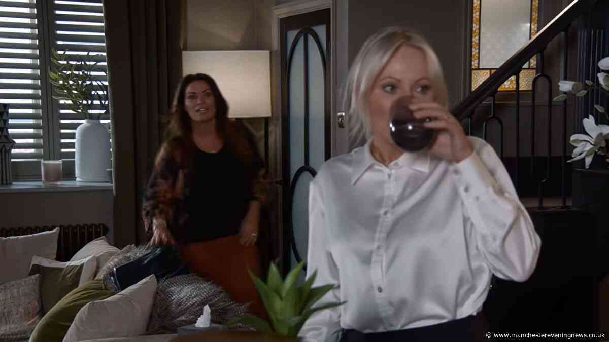 Coronation Street fans share delight as popular character returns after actress shares difficult period