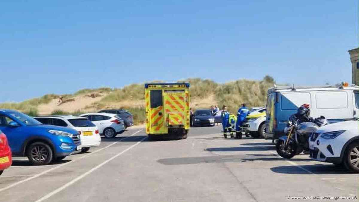 Dad dies 'trying to save his children' from sea in double tragedy at UK beach