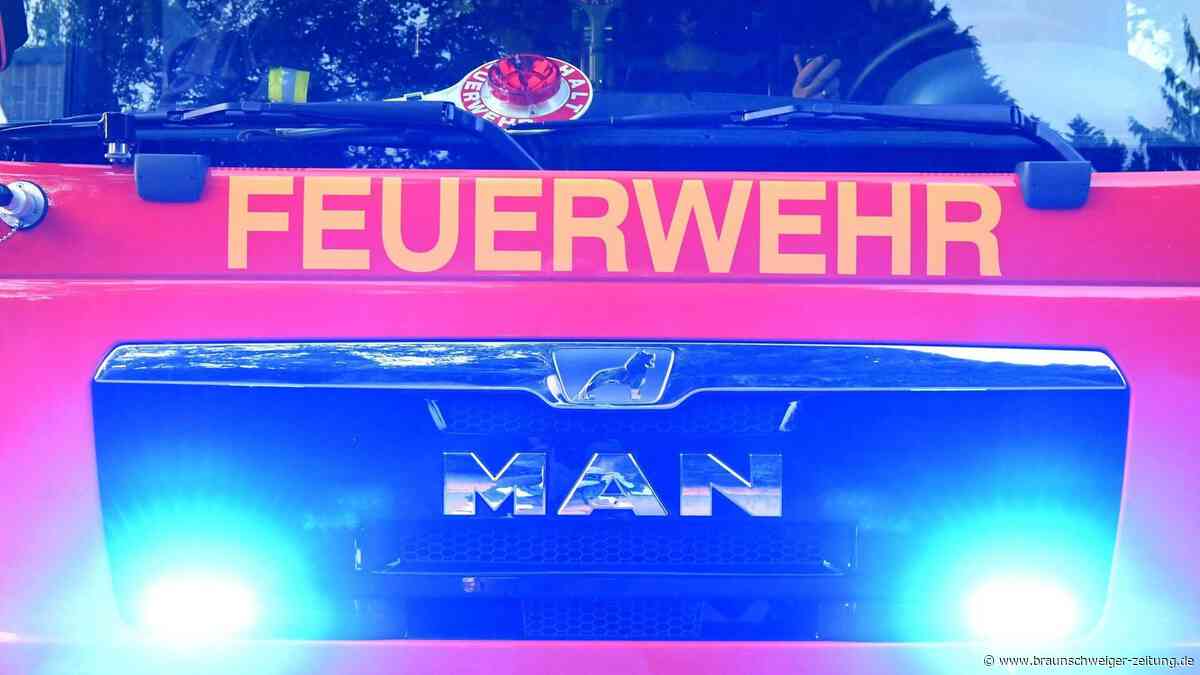 Lkw brennt: Autobahn 2 bei Peine vollständig gesperrt