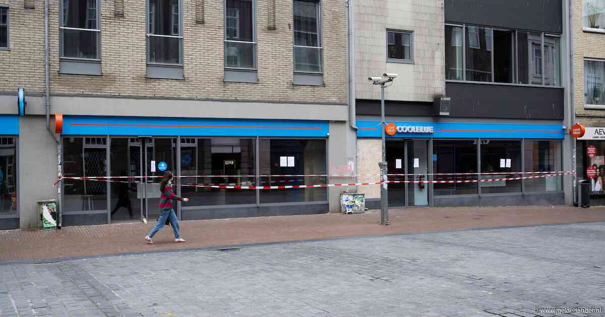 Klanten nog weken voor dichte Coolblue in Nijmegen: ingezakt plafond leidt tot langere sluiting