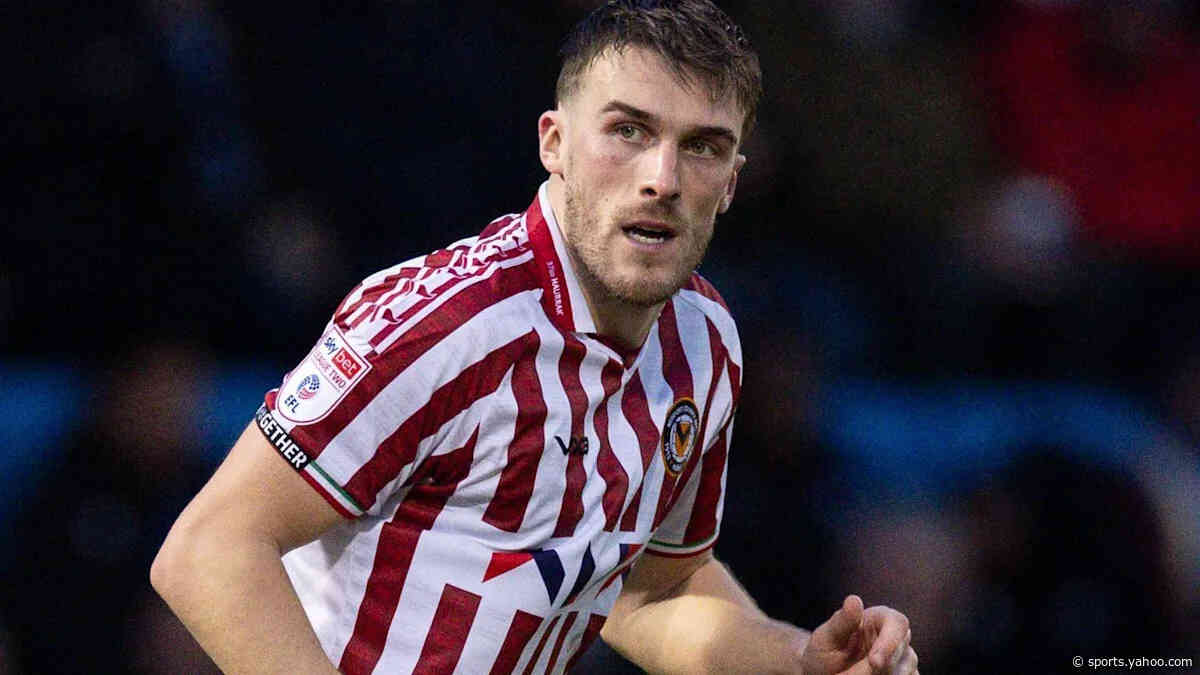 Oldham bring in defender Delaney