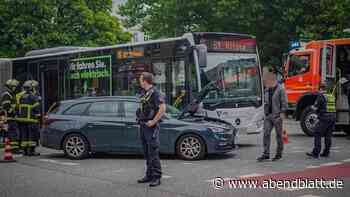 Bus und Auto prallen in Harvestehude zusammen – vier Beteiligte verletzt