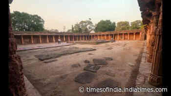 SC orders separate space near MP's Bhojshala for Friday namaz between 1pm and 3pm