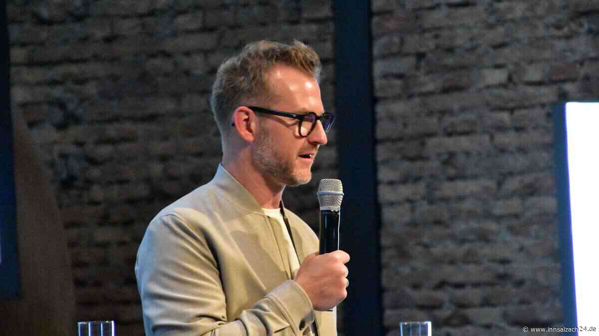 „Für mich ein Zuhause geworden“: Rosenheimer IHK-Leiter Jens Wucherpfennig hört auf