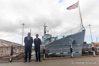 Safe removal of masts from historic WWII shipwreck carrying wartime explosives begins