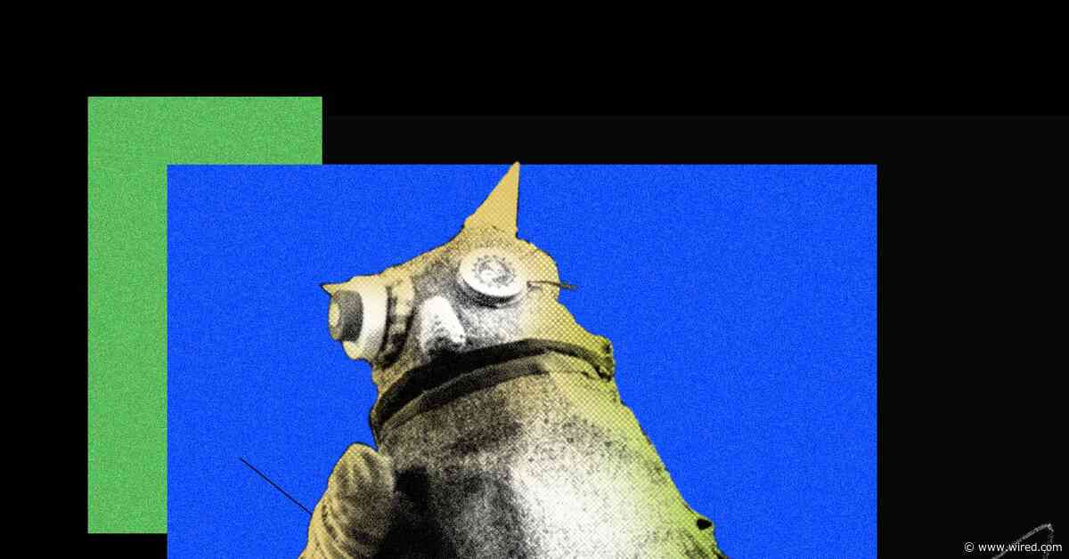 This Luddite Puppet Hopes You’re Not Reading This on Your Smartphone