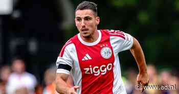 Oscar Gloukh is vastberaden om alsnog te slagen bij Ajax: ‘Dat Berghuis het voor me opnam, was aardig van hem’