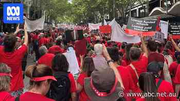 Victorian teachers set to strike again following deadlocked negotiations