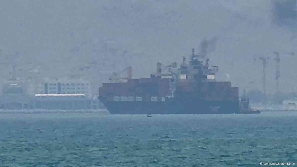 LIVE | Tanker van Nederlandse rederij onder vuur genomen bij Oman: brand in de machinekamer