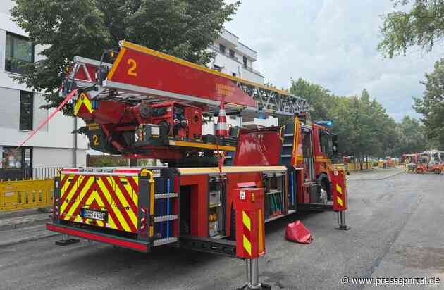FW Dresden: Brand in Wohn- und Geschäftshaus - Feuerwehr bekämpft Brand unter schwierigen Bedingungen