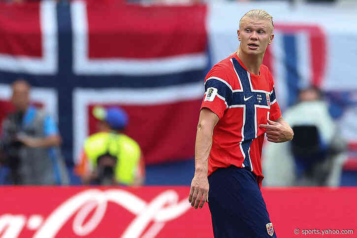 World Cup hype makes him immortal! Incredible scenes in South America