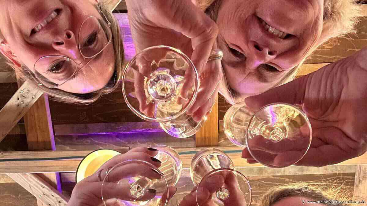 Prosecco-Frühstück auf der Wiesn ist so beliebt, dass Wirte Tische dazustellen müssen