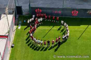 Commémorations du 14-Juillet : joueurs professionnels et jeunes pousses de l’OGC Nice ont rendu hommage aux victimes et à leurs proches
