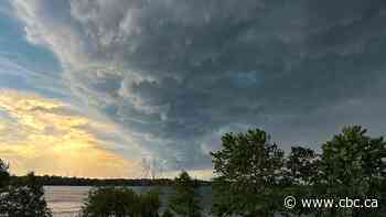 Severe thunderstorm watch, tornado risk issued for much of southern Quebec