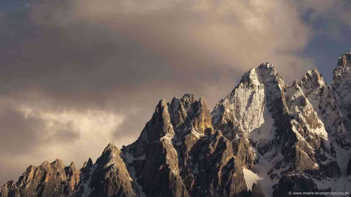 Gerölllawinen gehen nahe Hütten in Südtirol ab: Suche nach Verschütteten läuft