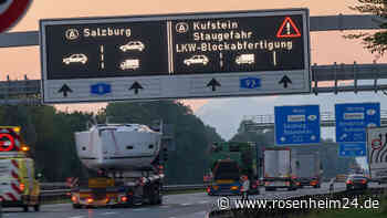 Spontane Blockabfertigung: 13 Kilometer Stau an der Grenze