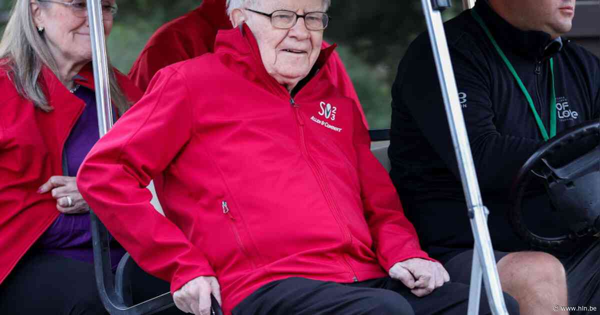 Superbelegger Warren Buffett (95) wil al zijn aandelen binnen acht jaar verkopen