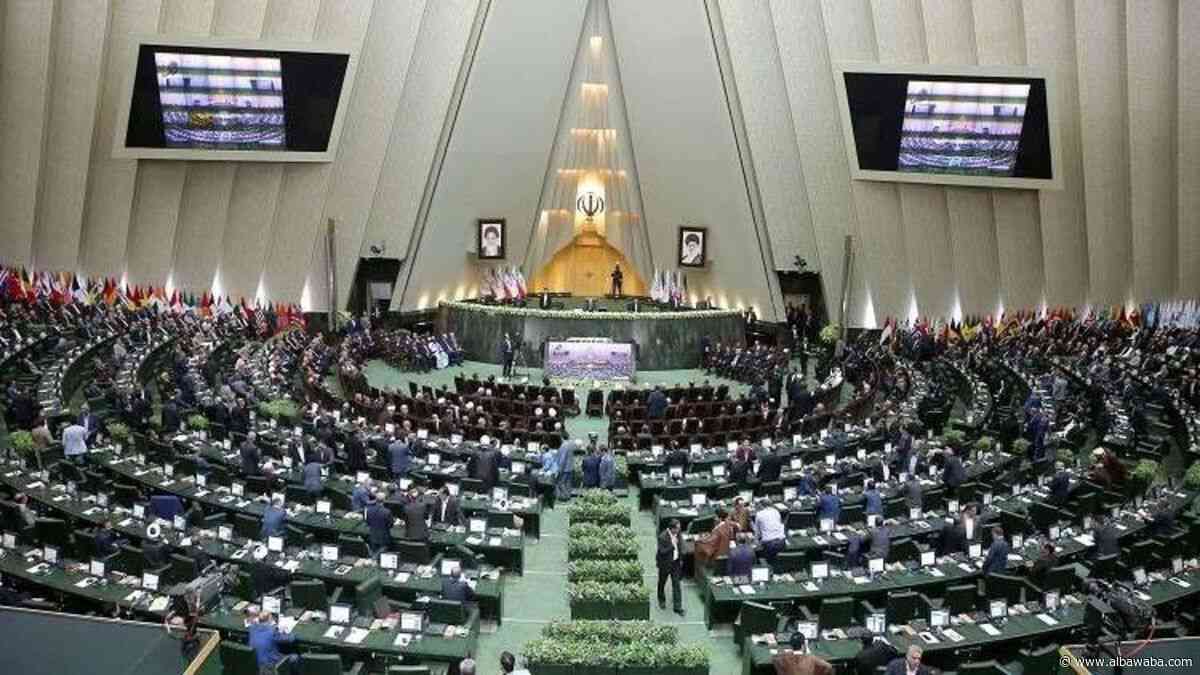 تشريع عاجل يغير قواعد الملاحة ..تحرك إيراني لحسم مصير مضيق هرمز