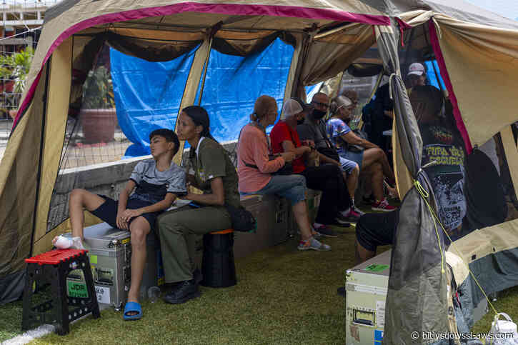 Heridos de la búsqueda entre escombros, las víctimas colaterales de los terremotos en Venezuela