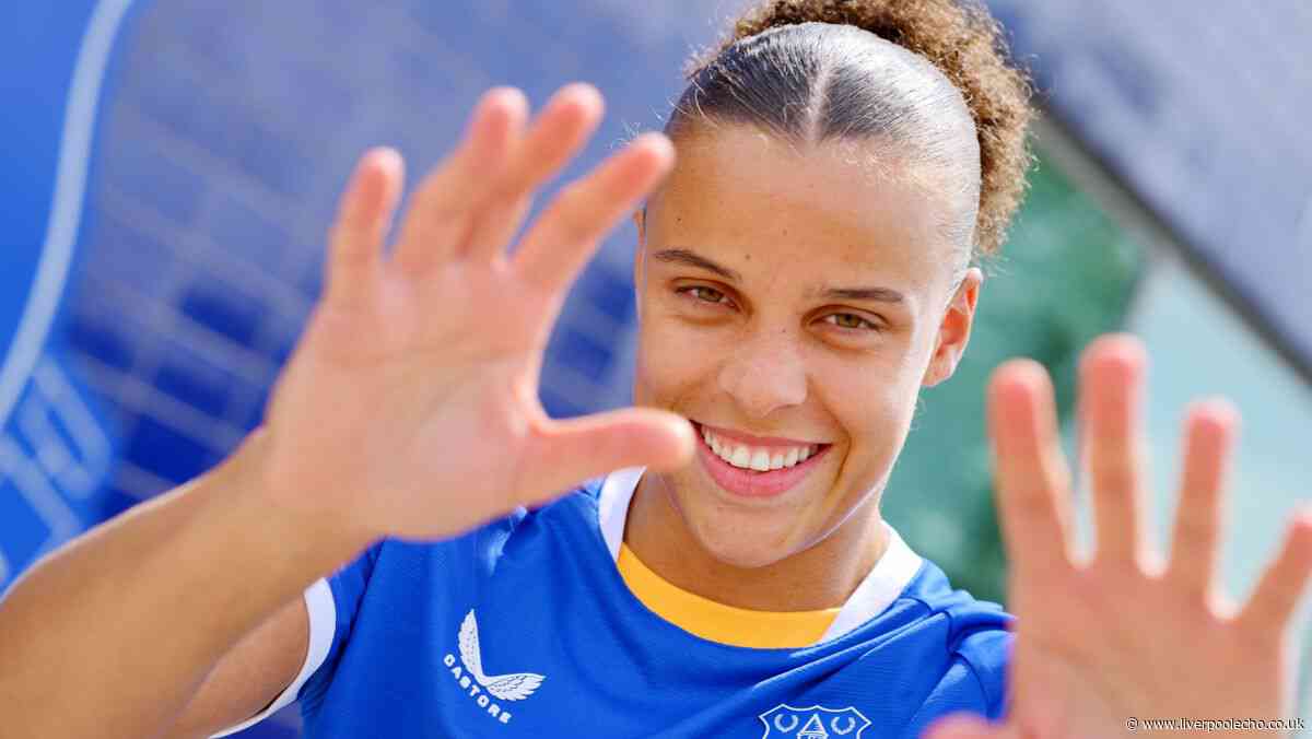 'I just want to score a lot' - Everton Women seal exciting signing as first new face of the summer