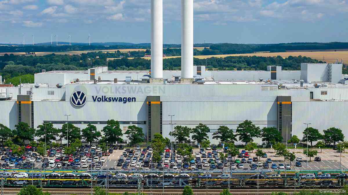 Besser als Werkschließungen?: Was sollen "intelligente Lösungen" für die bedrohten VW-Standorte sein?