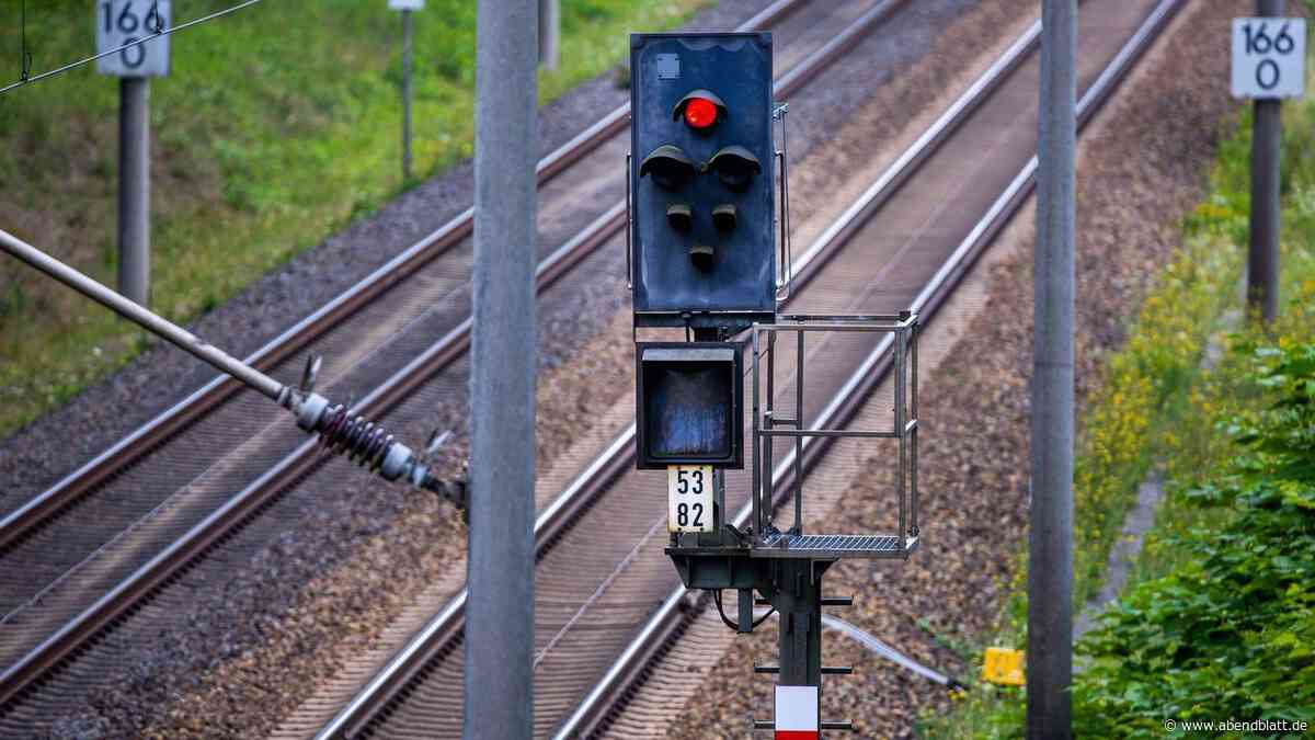 Blitzeinschlag: Bahnverkehr zwischen Hamburg und Hannover massiv eingeschränkt