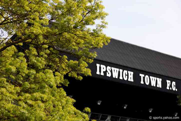 Ipswich Town announce signings of Baker and Weir