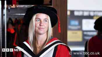 University honours Lioness alumna Mead
