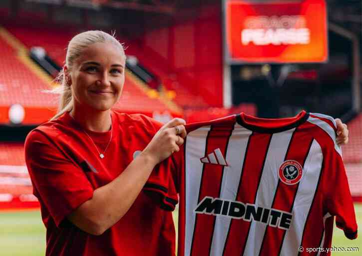 Sheffield United sign defender Pearse