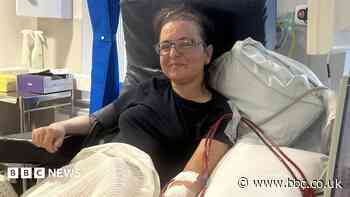 Kidney failure patient and mother win award