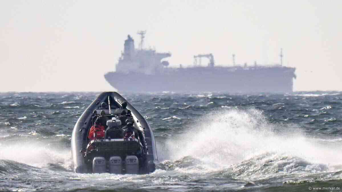 Verliert Putin die Krim? Ukraine-Drohnen fegen die Schattenflotte aus dem Asowschen Meer