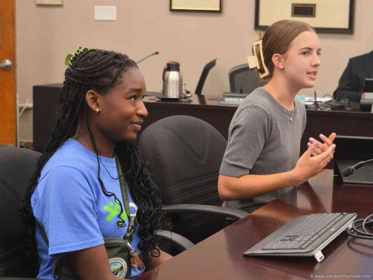 Youths talk turtle research, road safety strategies with Cornwall council