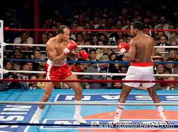 Larry Holmes Breaks Down Bonecrusher Smith, Stays Perfect