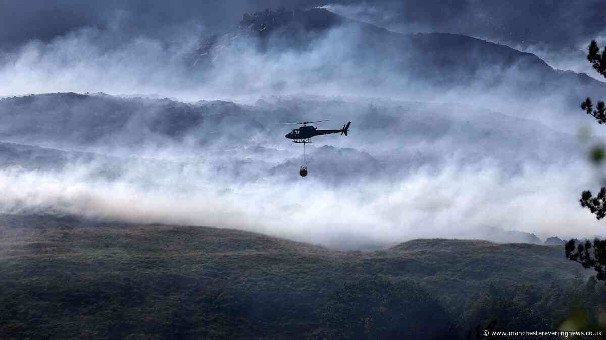 Dovestone and Tintwistle moor fires RECAP as more than 70 firefighters still at scene